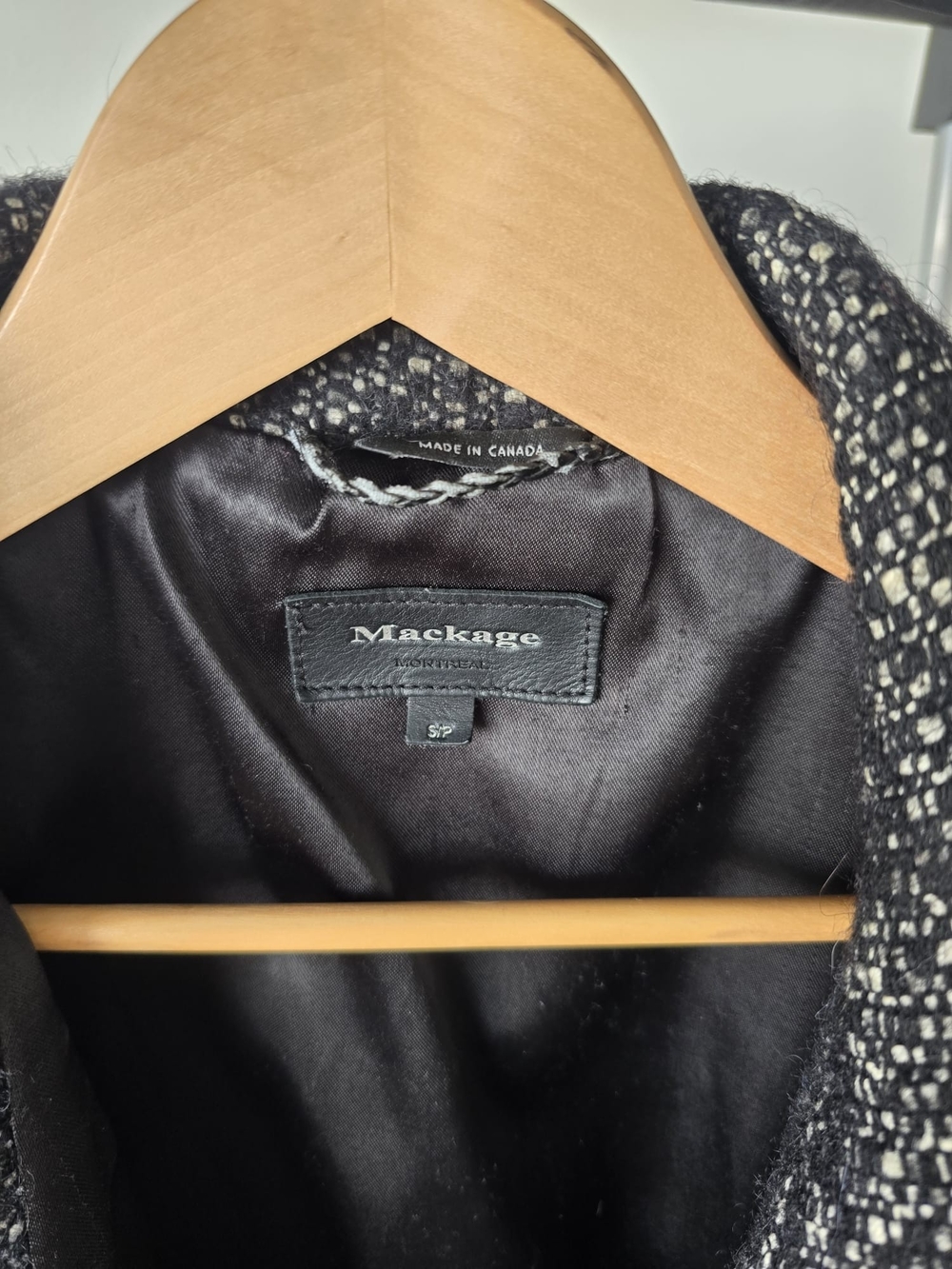 ๐จ๐ฆ Mackage Wool Blend Coat w/ Genuine Lambskin Leather Sleeves Belted - Picture 8 of 14